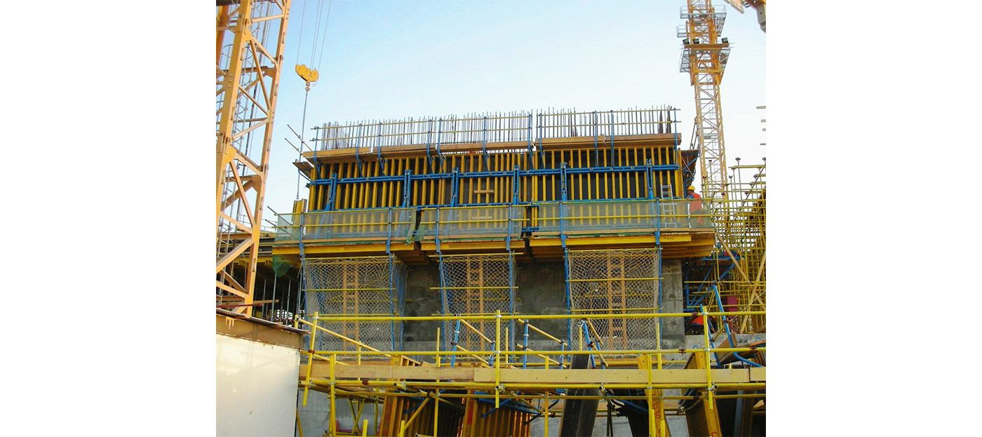 Z-Climb™ CF210-240 Climbing System Formwork